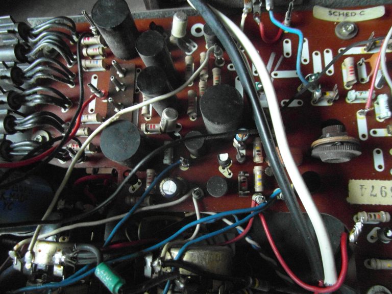 Bytes, Bolts and Leaves | Vintage radiogram repair